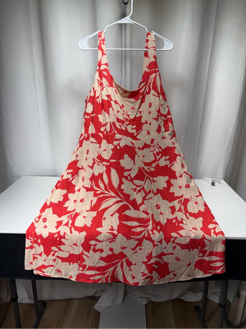 Vince Camuto Red and Cream Floral Slip Midi Dress 4449